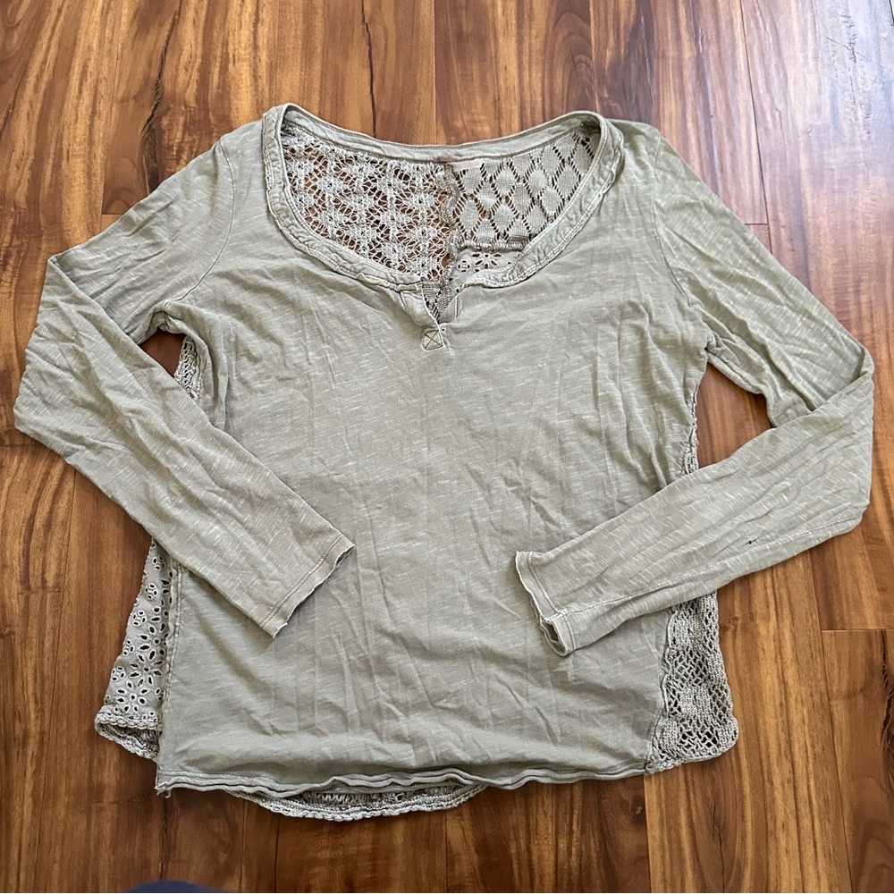 Free People Olive Sage Green Crochet Back Henley Long Sleeve Top Size Large